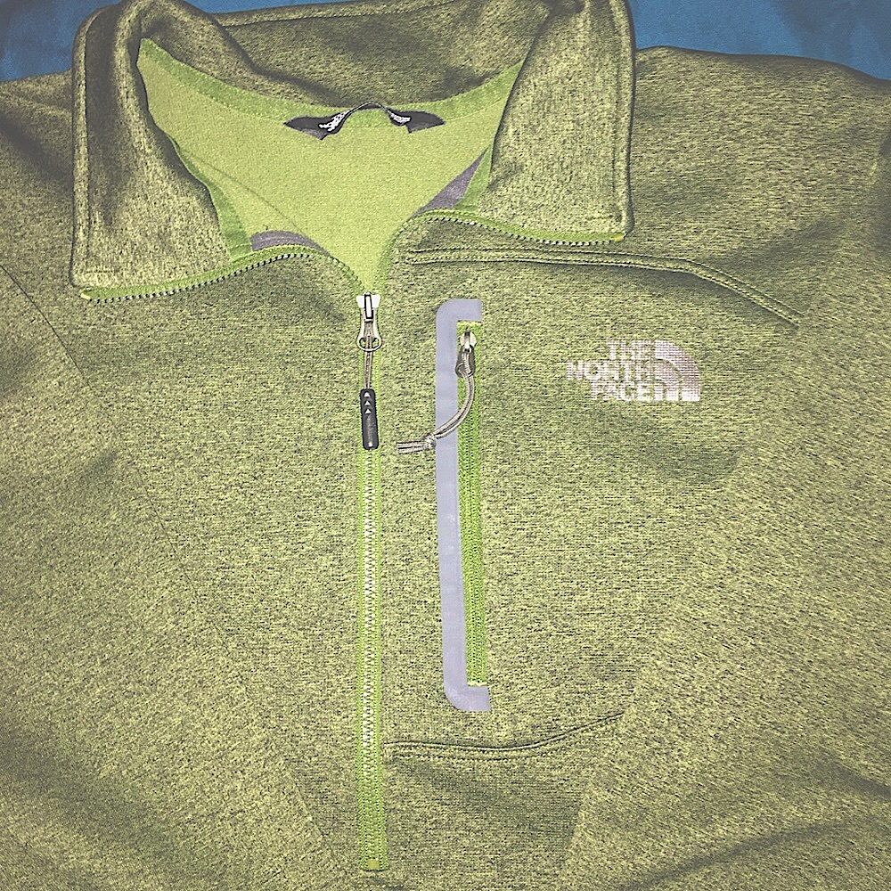 NEW!! The North Face pull over